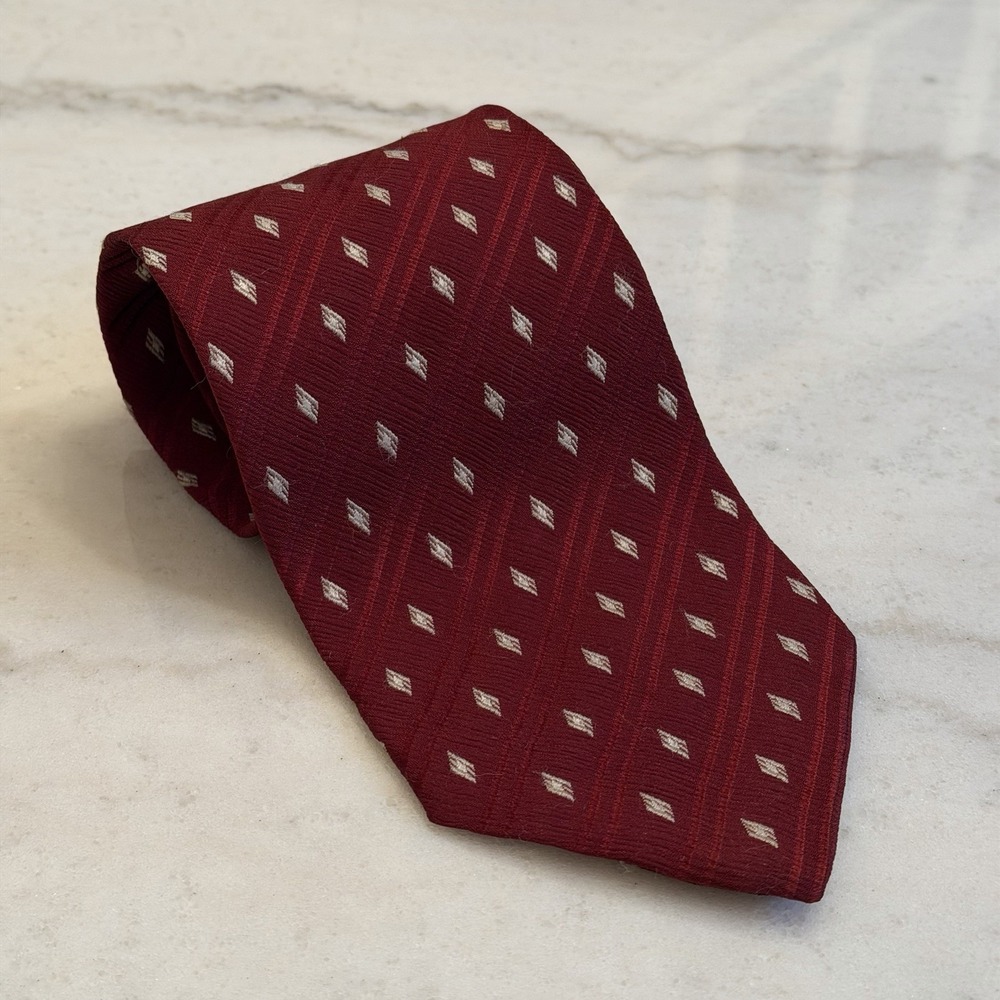 Giorgio Armani Cravatte Silk Necktie Burgundy Geometric Tie Made In Italy